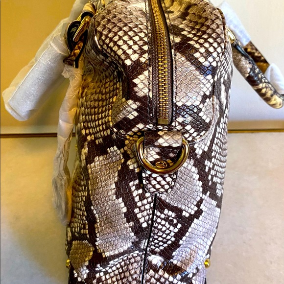 Michael Kors New Never Used Leather Handbag - Picture 5 of 7